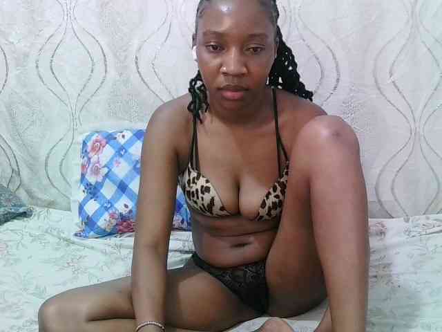 sally-cruz1 webcam