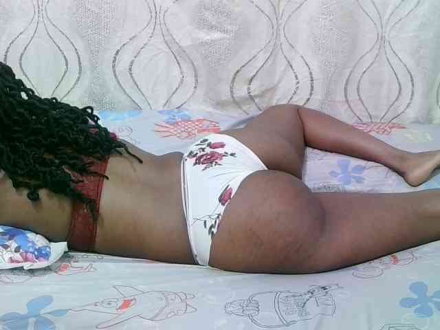 sally-cruz1 webcam