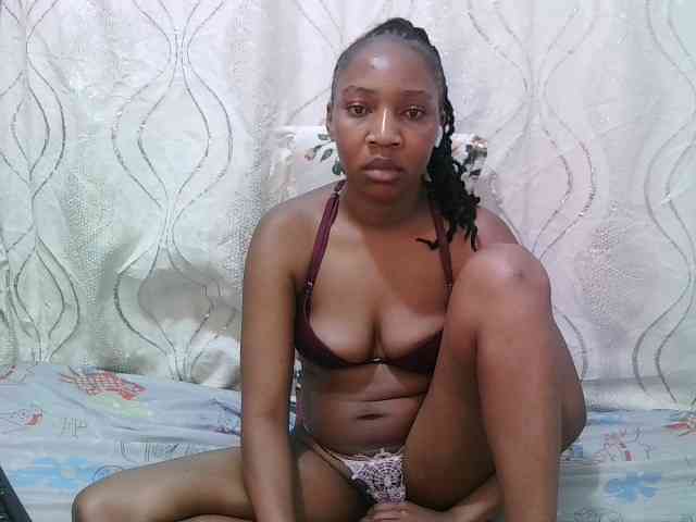 sally-cruz1 webcam