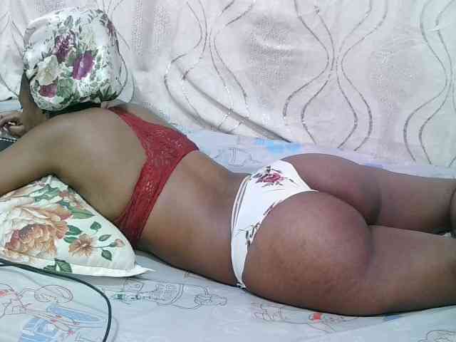 sally-cruz1 webcam