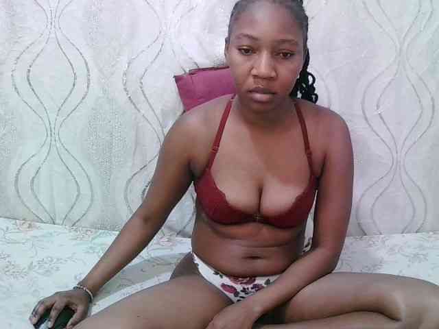 sally-cruz1 webcam