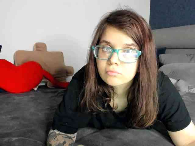 KattyKitty99 webcam