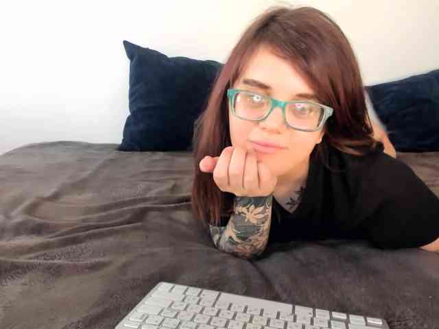 KattyKitty99 webcam
