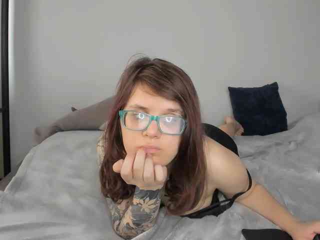 KattyKitty99 webcam