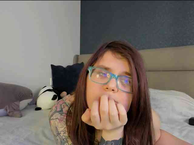KattyKitty99 webcam