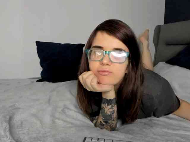 KattyKitty99 webcam