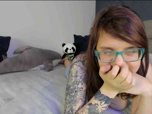 KattyKitty99 webcam