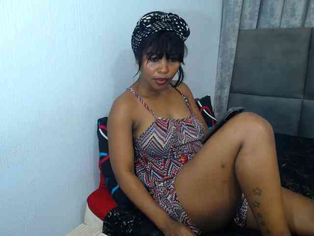 NAUGHTYKITTY2 webcam