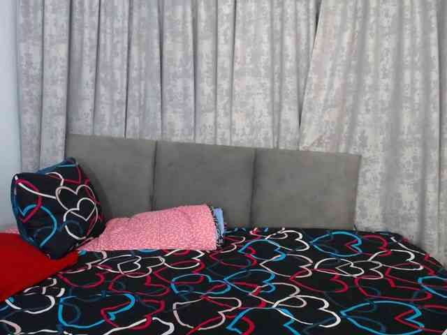 NAUGHTYKITTY2 webcam