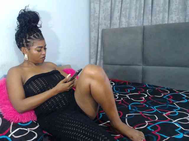 NAUGHTYKITTY2 webcam