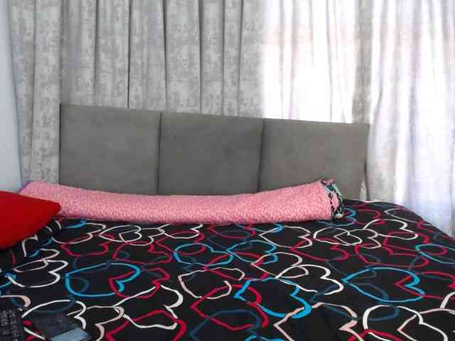 NAUGHTYKITTY2 webcam