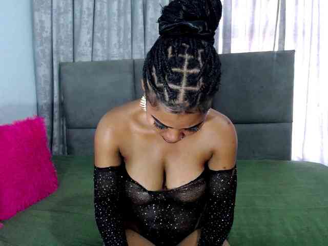 NAUGHTYKITTY2 webcam