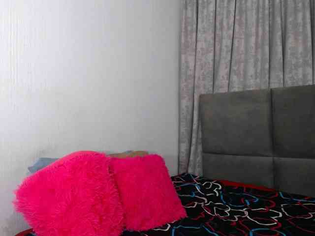 NAUGHTYKITTY2 webcam