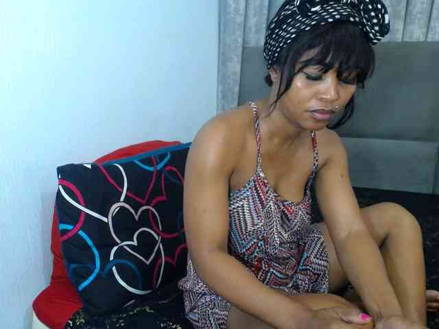 NAUGHTYKITTY2 webcam