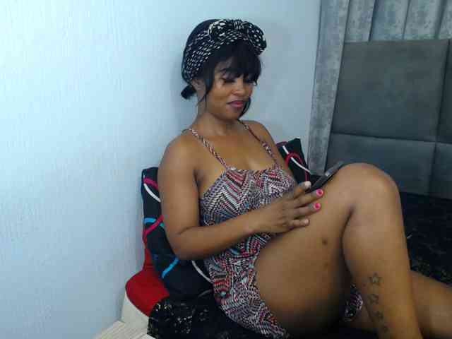 NAUGHTYKITTY2 webcam