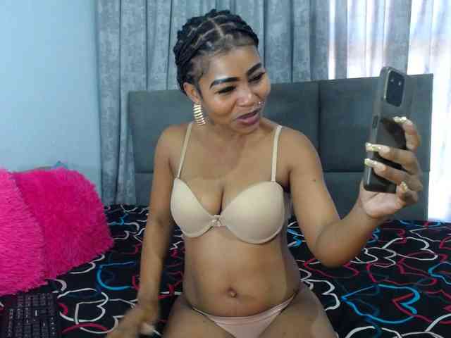 NAUGHTYKITTY2 webcam