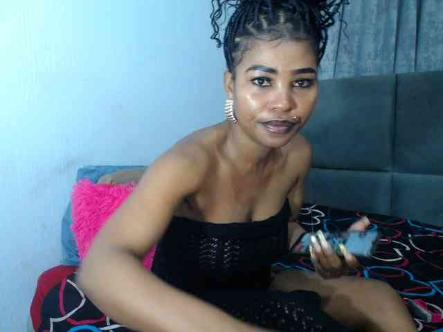 NAUGHTYKITTY2 webcam