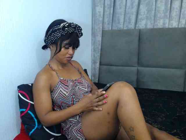 NAUGHTYKITTY2 webcam