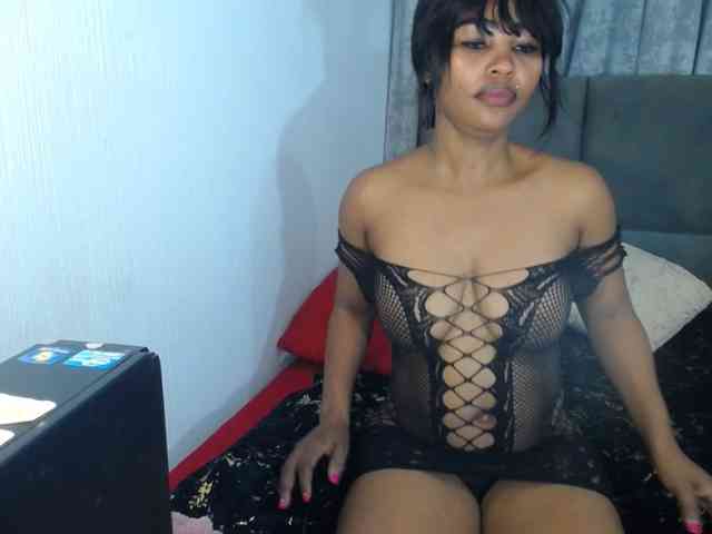 NAUGHTYKITTY2 webcam
