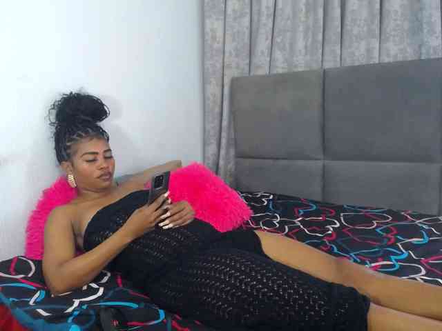 NAUGHTYKITTY2 webcam