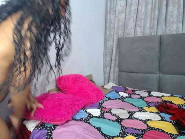 NAUGHTYKITTY2 webcam
