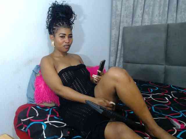 NAUGHTYKITTY2 webcam