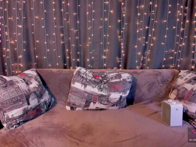 Ashley-Nicks's BongaCams show and profile