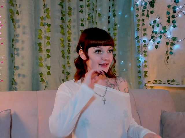 Ashley-Nicks's BongaCams show and profile