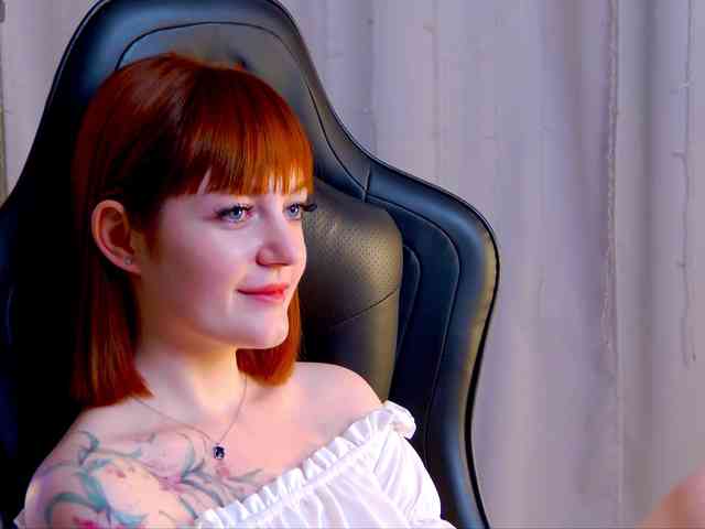 Ashley-Nicks webcam