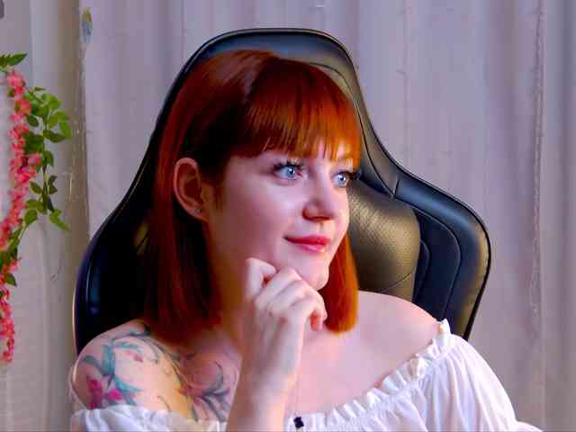 Ashley-Nicks webcam