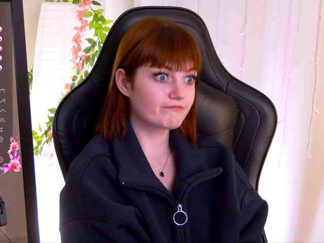 Ashley-Nicks webcam