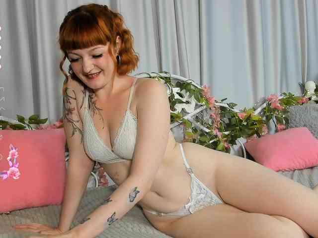 Ashley-Nicks webcam