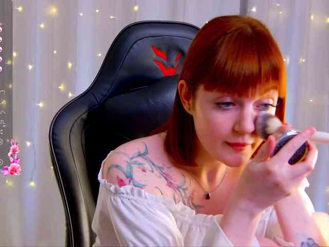 Ashley-Nicks webcam