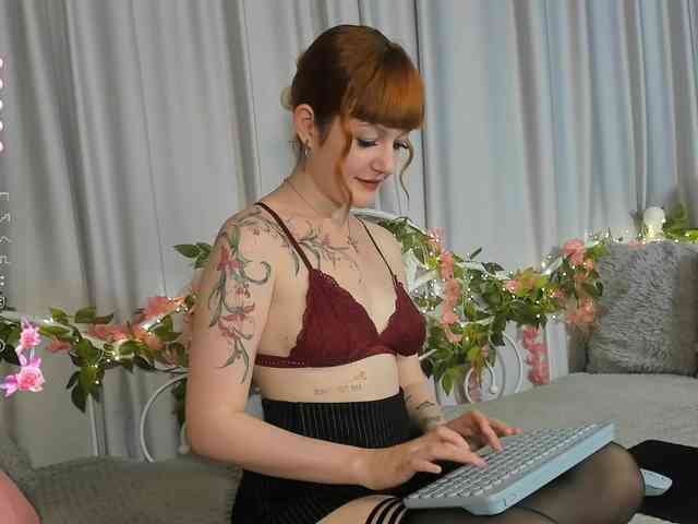 Ashley-Nicks webcam