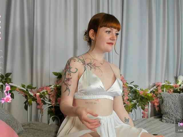 Ashley-Nicks webcam