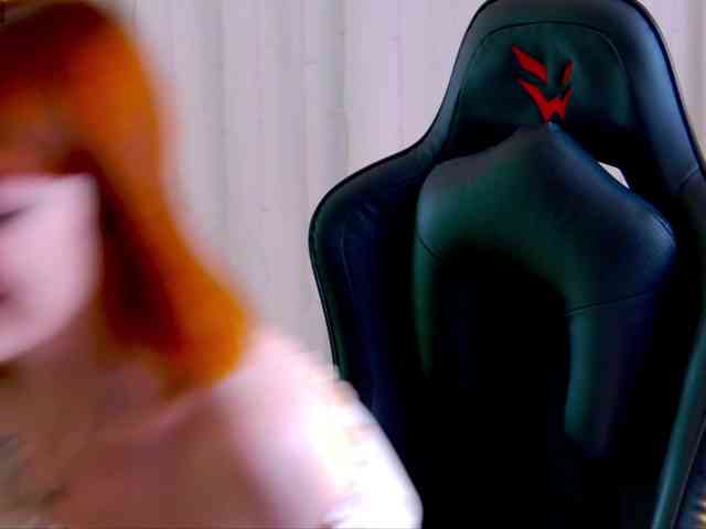 Ashley-Nicks webcam