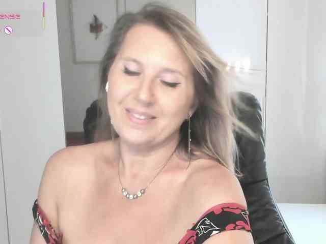 8milana8 webcam