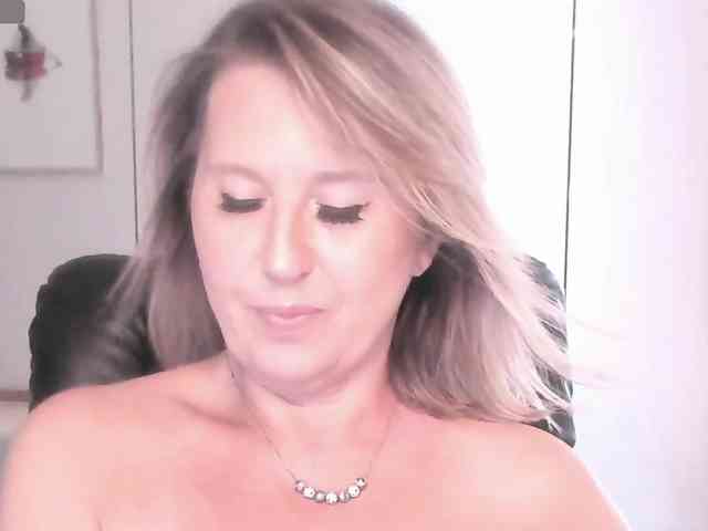 8milana8 webcam