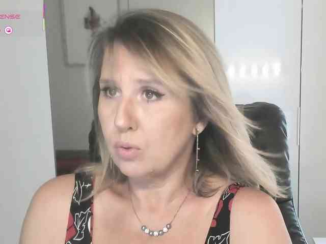 8milana8 webcam