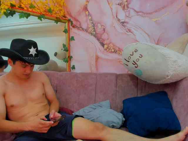 NaughtySweetss Live Webcam on BongaCams