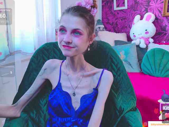 KittyRaine webcam