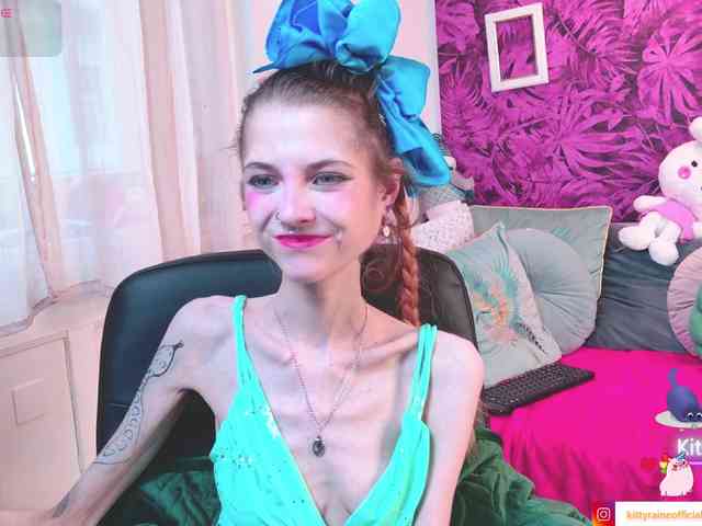 KittyRaine webcam