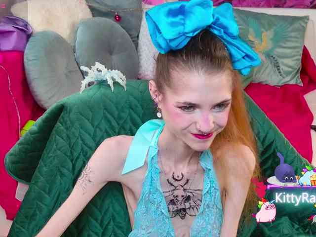 KittyRaine webcam
