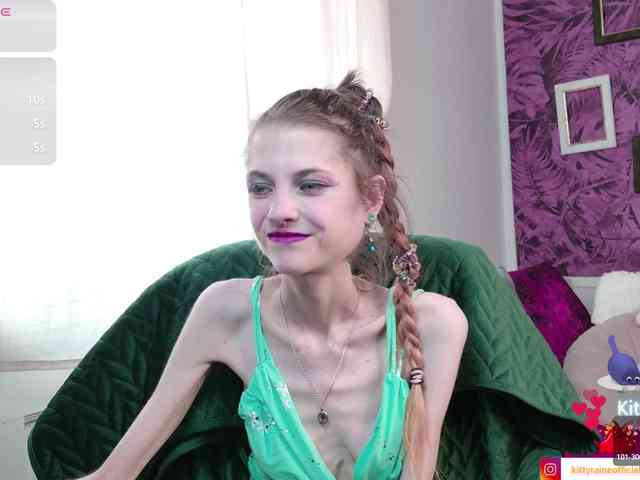 KittyRaine webcam