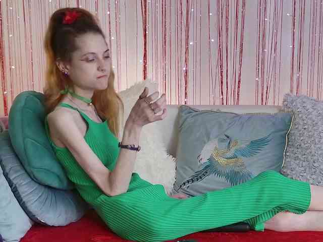 KittyRaine webcam