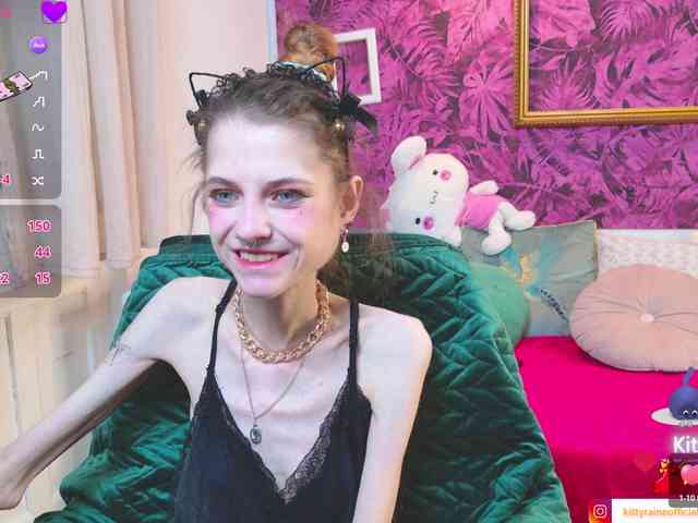 KittyRaine webcam