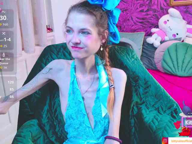 KittyRaine webcam