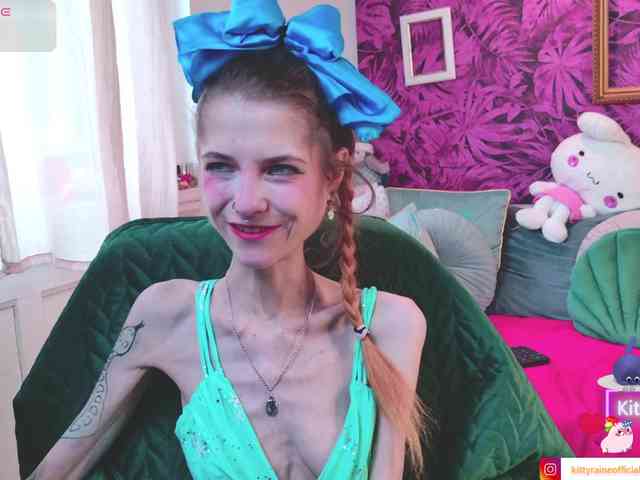 KittyRaine webcam