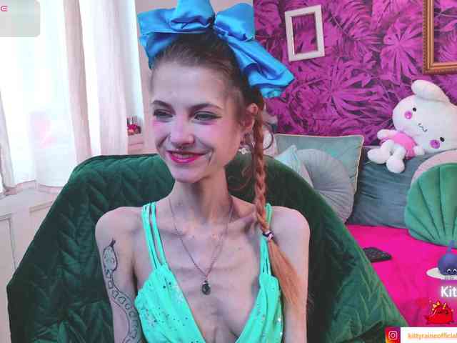 KittyRaine webcam