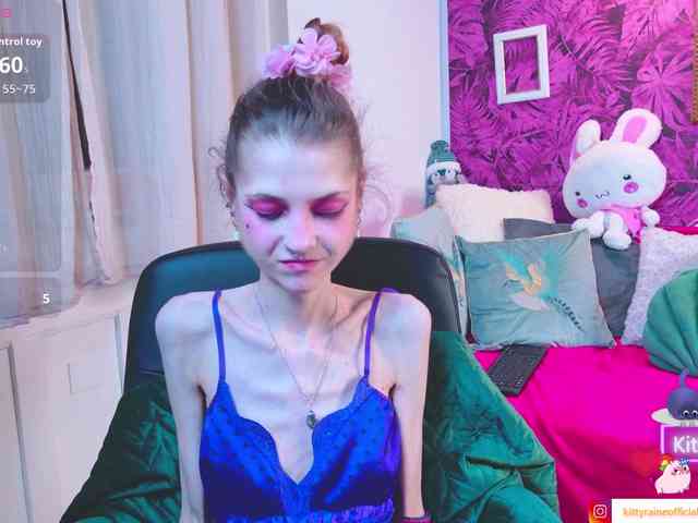 KittyRaine webcam
